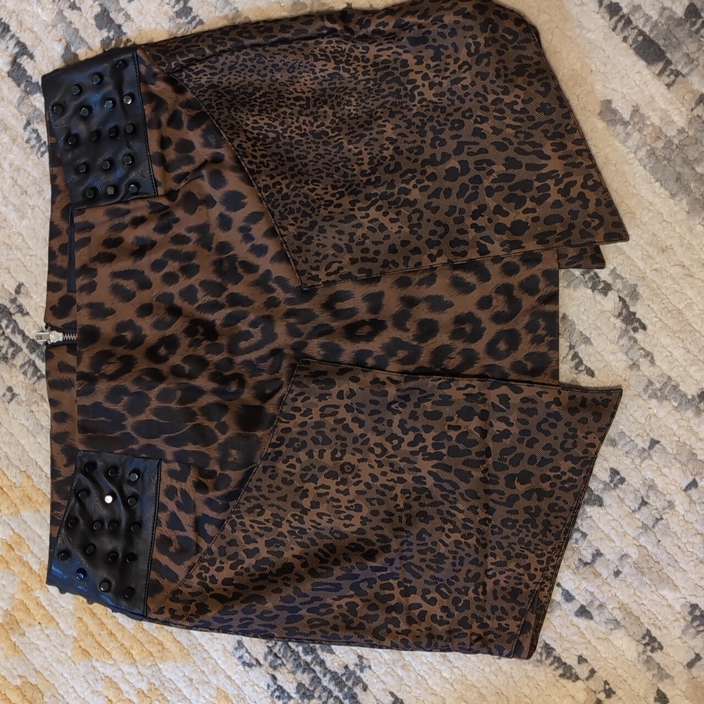 English Rose Leopard Print Mini Skirt Women’s Medium Studded Animal Print Y2K